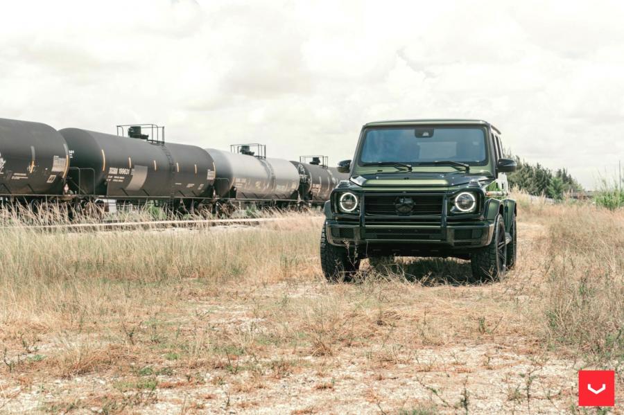  Mercedes-Benz G550 on Vossen Wheels (CV10) 2019 года  (фото 12 из 15)